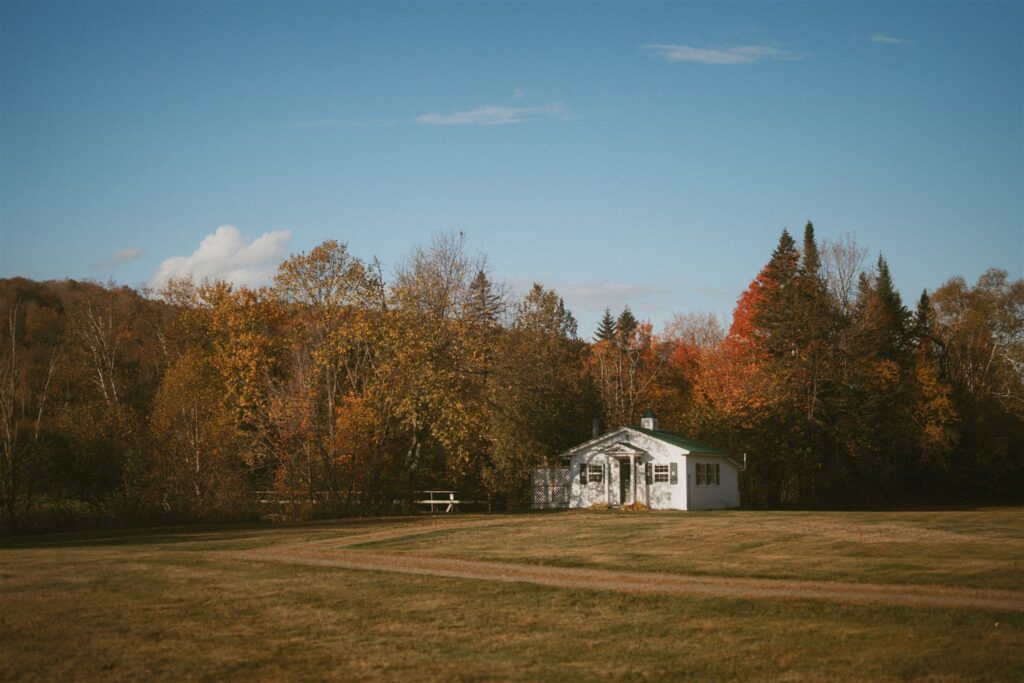 Small cottage style Airbnb in New Hampshire
